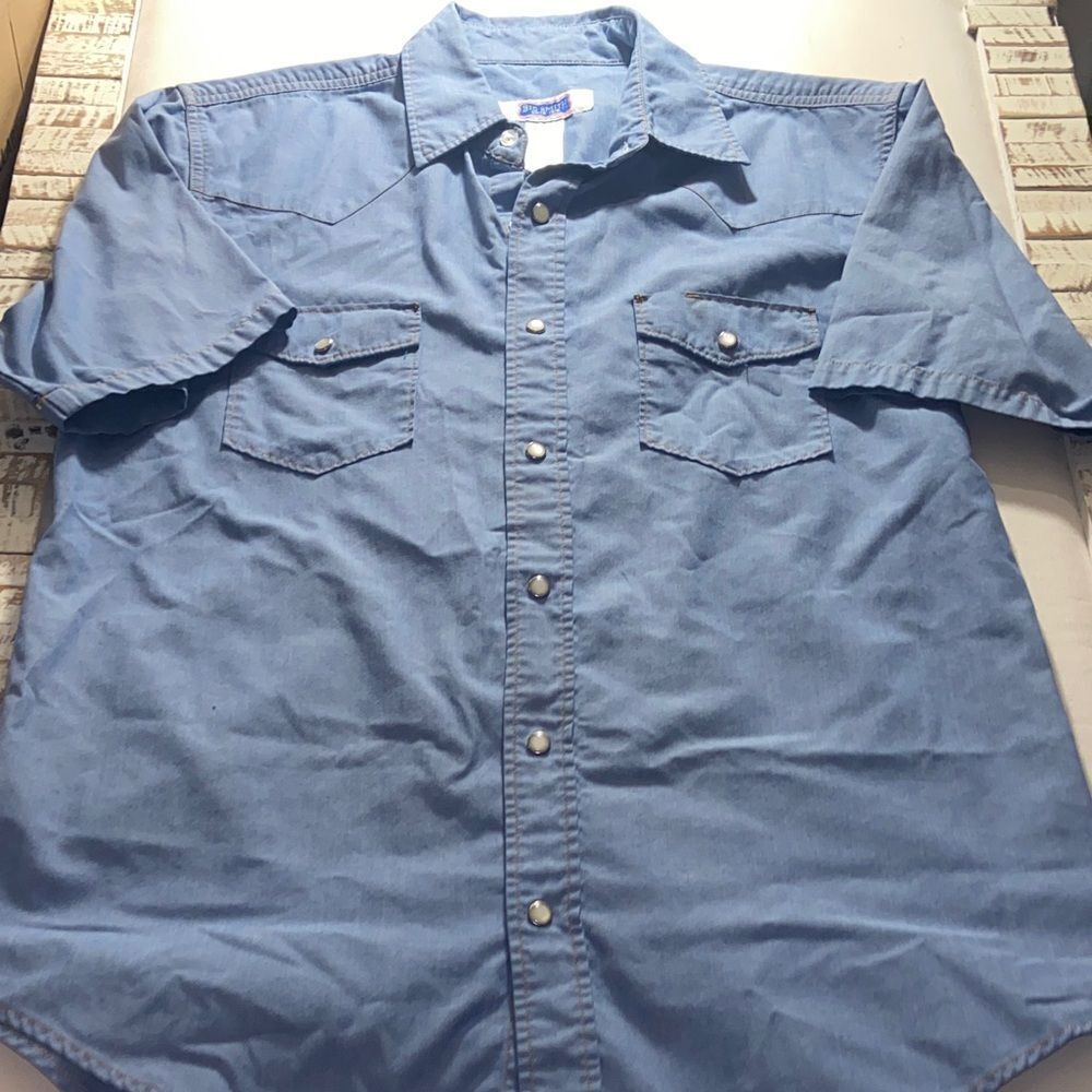 Vintage big Smith Light Blue Casual Button Down Shirt large